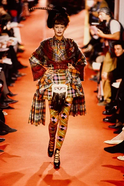 Look 26